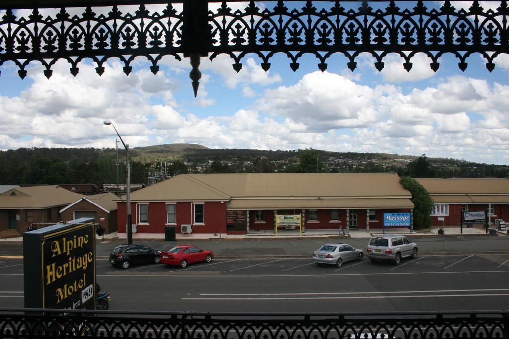 Alpine Heritage Motel Goulburn Bagian luar foto