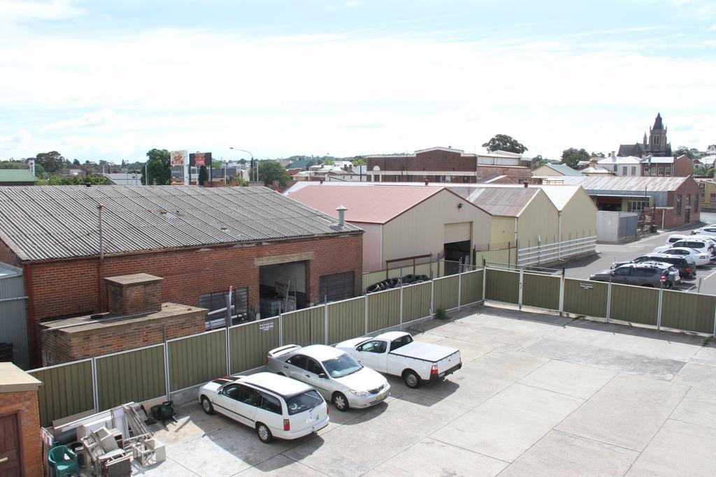 Alpine Heritage Motel Goulburn Bagian luar foto