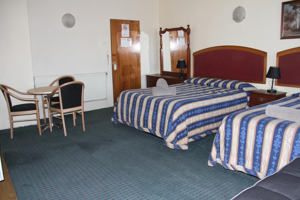 Alpine Heritage Motel Goulburn Bagian luar foto